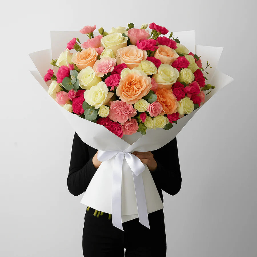MAXI BOUQUET OF COLORED ROSES